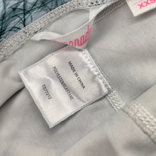 Load image into Gallery viewer, Girls Lemonade, cropped sports / activewear leggings, Inside leg: 40cm, GUC, size 10,  