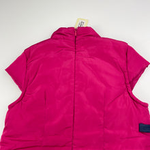 Load image into Gallery viewer, Girls XIAO TONG MU, wadded sleeveless winter top, L: 48cm, armpit to armpit: 32cm, NEW, size 6,  