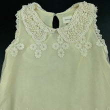 Load image into Gallery viewer, Girls Yirentongzhuang, lined embroidered party dress, armpit to armpit: 28cm, FUC, size 4-5, L: 54cm
