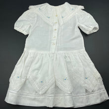 Load image into Gallery viewer, Girls white, embroidered cotton &amp; lace party dress, no size, armpit to armpit: 33cm, FUC, size 5-6, L: 59cm