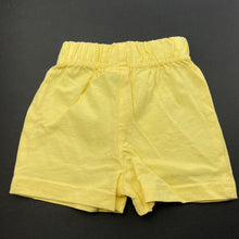 Load image into Gallery viewer, unisex Baby World, yellow cotton shorts, elasticated, EUC, size 0000,  