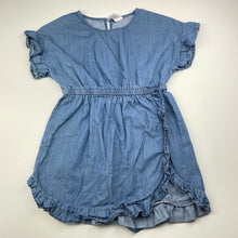 Load image into Gallery viewer, Girls Kids &amp; Co, chambray cotton casual dress, GUC, size 7, L: 57cm