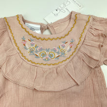 Load image into Gallery viewer, Girls Baby Baby, embroidered lightweight crinkle cotton romper, NEW, size 00,  
