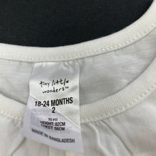 Load image into Gallery viewer, Girls Tiny Little Wonders, white cotton singlet / tank top, EUC, size 2,  