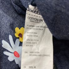 Load image into Gallery viewer, Girls Cotton On, navy floral cotton casual dress, FUC, size 7, L: 60cm