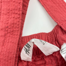 Load image into Gallery viewer, Girls H&amp;M, lightweight cotton casual dress, GUC, size 7-8, L: 62cm