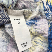 Load image into Gallery viewer, Boys KID, viscose / flax short sleeve shirt, button missing, FUC, size 3,  