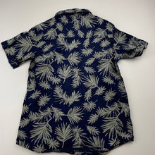 Load image into Gallery viewer, Boys KID, lightweight organic cotton short sleeve shirt, EUC, size 6,  