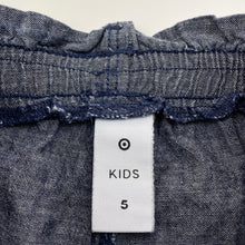 Load image into Gallery viewer, Girls Target, chambray cotton shorts, elasticated, EUC, size 5,  