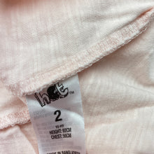 Load image into Gallery viewer, Girls H&amp;T, pink cotton t-shirt / top, heart, GUC, size 2,  