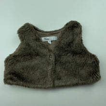 Load image into Gallery viewer, Girls Bebe by Minihaha, cotton lined faux fur vest, GUC, size 00,  