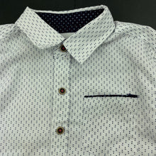 Load image into Gallery viewer, Boys CRAFT + FLOW, navy &amp; white lightweight long sleeve shirt, EUC, size 3,  