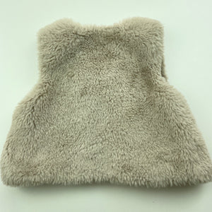 Girls Baby Baby, soft feel faux fur vest, EUC, size 00,  