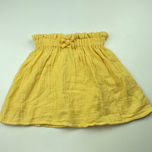 Load image into Gallery viewer, Girls KID, yellow crinkle cotton skirt, elasticated, L: 31cm, GUC, size 5,  
