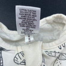 Load image into Gallery viewer, unisex Target, stretchy zip romper, animals, EUC, size 00,  