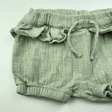 Load image into Gallery viewer, Girls Anko, sage crinkle cotton shorts, elasticated, GUC, size 00,  