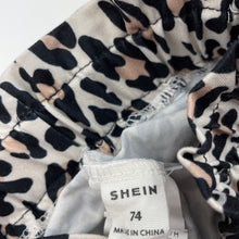 Load image into Gallery viewer, Girls SHEIN, lightweight stretchy leopard pants, elasticated, EUC, size 0,  