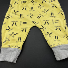 Load image into Gallery viewer, unisex Target, stretchy leggings / bottoms, rabbits, GUC, size 000,  