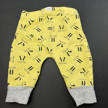 Load image into Gallery viewer, unisex Target, stretchy leggings / bottoms, rabbits, GUC, size 000,  