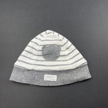 Load image into Gallery viewer, Boys Target, organic cotton ribbed hat / beanie, GUC, size 00,  