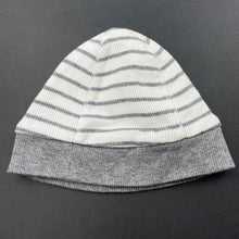 Load image into Gallery viewer, Boys Target, organic cotton ribbed hat / beanie, GUC, size 00,  