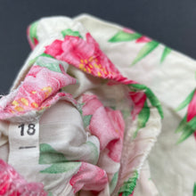 Load image into Gallery viewer, Girls lightweight, floral pants, elasticated, Inside leg: 21cm, GUC, size 1-2,  