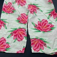 Load image into Gallery viewer, Girls lightweight, floral pants, elasticated, Inside leg: 21cm, GUC, size 1-2,  