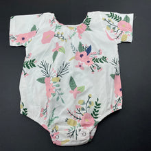 Load image into Gallery viewer, Girls lightweight, floral romper, armpit to armpit: 29cm, EUC, size 0-1,  
