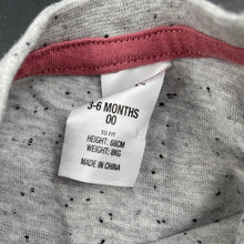 Load image into Gallery viewer, Boys Tiny Little Wonders, grey t-shirt / top, crab, EUC, size 00,  