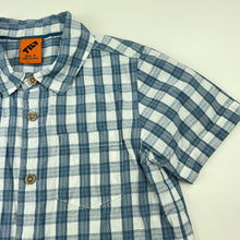 Load image into Gallery viewer, Boys Tilt, lightweight cotton short sleeve shirt, EUC, size 6,  