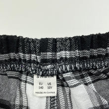 Load image into Gallery viewer, Girls SHEIN, black &amp; white check shorts, elasticated, FUC, size 10,  