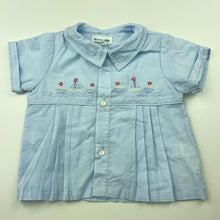 Load image into Gallery viewer, Girls Korango, embroidered lightweight short sleeve top, GUC, size 00,  