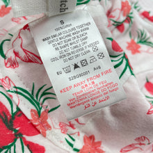 Load image into Gallery viewer, Girls Pumpkin Patch, reversible cotton bucket hat, EUC, size 00-0,  