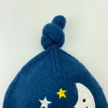 Load image into Gallery viewer, Boys fleece lined, knitted hat/beanie, EUC, size 1-2,  