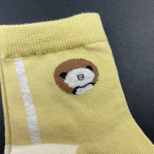 Load image into Gallery viewer, Boys yellow, socks, panda, size 5-10, EUC, size 3-5,  