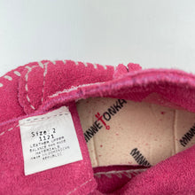 Load image into Gallery viewer, Girls Minne Tonka, pink suede baby shoes, size 1-2, EUC, size 00-0,  