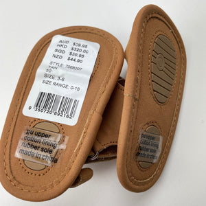 unisex Seed, cotton lined sandals, size 3-6 months, EUC, size 00,  