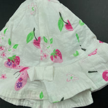 Load image into Gallery viewer, Girls Pumpkin Patch, floral cotton hat, EUC, size 0000-000,  