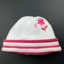 Load image into Gallery viewer, Girls Baby Patch, cotton lined fleece hat / beanie, EUC, size 0000-000,  
