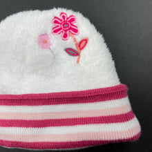 Load image into Gallery viewer, Girls Baby Patch, cotton lined fleece hat / beanie, EUC, size 0000-000,  