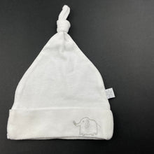 Load image into Gallery viewer, unisex Marquise, cotton hat / beanie, elephant, EUC, size 00,  