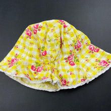 Load image into Gallery viewer, Girls reversible, cotton bucket hat, GUC, size 1-3,  
