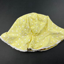 Load image into Gallery viewer, Girls reversible, cotton bucket hat, GUC, size 1-3,  