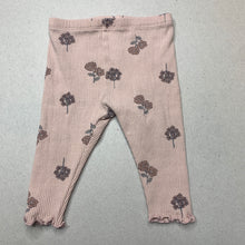 Load image into Gallery viewer, Girls Target, organic cotton blend floral leggings, GUC, size 00,  