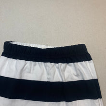 Load image into Gallery viewer, Girls striped, black &amp; white leggings, elasticated, EUC, size 3,  