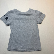 Load image into Gallery viewer, unisex Milk Threads, grey marle t-shirt / top, stars, NEW, size 2,  