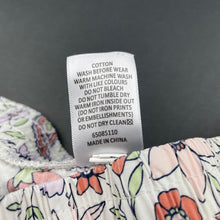 Load image into Gallery viewer, Girls Target, lightweight floral cotton pyjama shorts, EUC, size 10,  