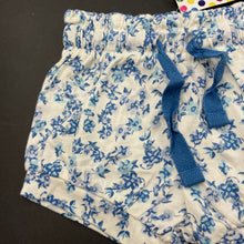 Load image into Gallery viewer, Girls Baby Berry, blue floral cotton shorts, elasticated, NEW, size 000,  