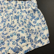 Load image into Gallery viewer, Girls Baby Berry, blue floral cotton shorts, elasticated, NEW, size 000,  