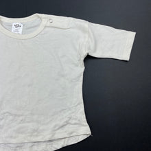 Load image into Gallery viewer, unisex Baby Berry, cream cotton long sleeve top, EUC, size 000,  
